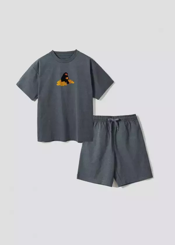 「グラニフより「ハリー・ポッター」コラボレーションアイテムが6月24日(火)より発売！公式オンラインストアでは予約販売の受付を実施」の画像