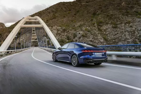 「新型Audi A5シリーズ：モダンなスポーティさとプレミアムなプロポーションの融合」の画像
