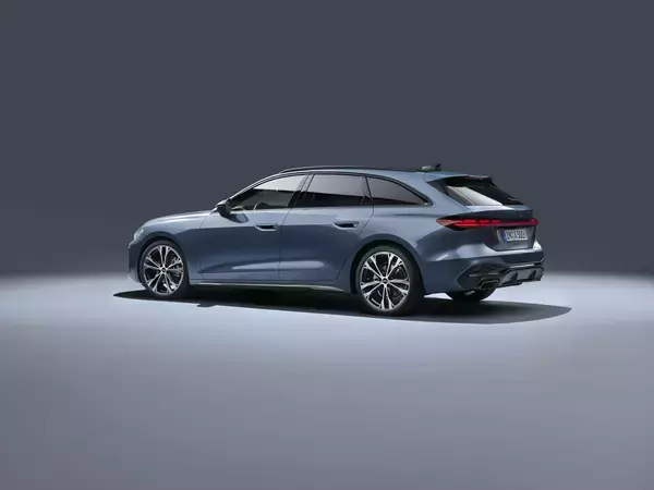 「新型Audi A5シリーズ：モダンなスポーティさとプレミアムなプロポーションの融合」の画像