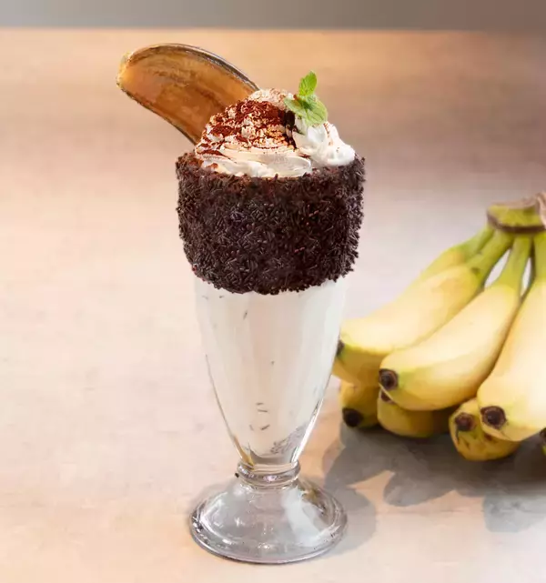 アメリカンレストラン「ハードロックカフェ」 ユニバーサル・シティウォーク大阪店　24周年を記念したスペシャルドリンクとグッズが登場