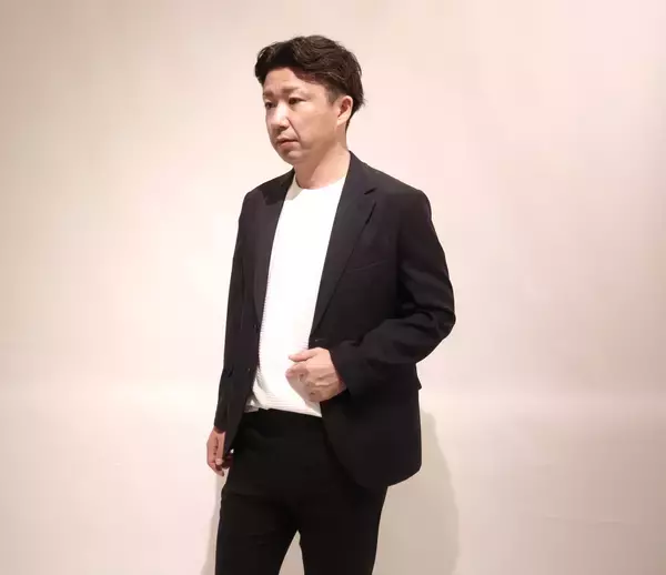 「発売開始から6カ月で累計販売着数6万着を突破！全世代向け「みんなのスーツ」に待望の夏モデルが新登場」の画像