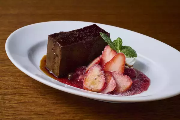 「旬のいちごとチョコレートが奏でる、季節限定のデザートフェア東京ミッドタウン日比谷で楽しむ「SWEET STRAWBERRY & RICH CHOCOLATE 2026」開催」の画像