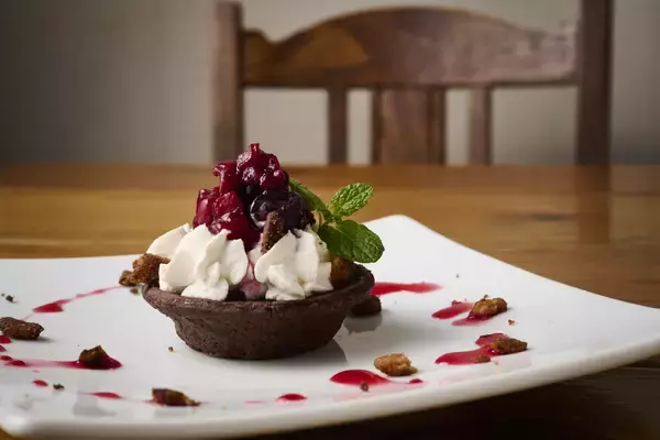 「旬のいちごとチョコレートが奏でる、季節限定のデザートフェア東京ミッドタウン日比谷で楽しむ「SWEET STRAWBERRY & RICH CHOCOLATE 2026」開催」の画像