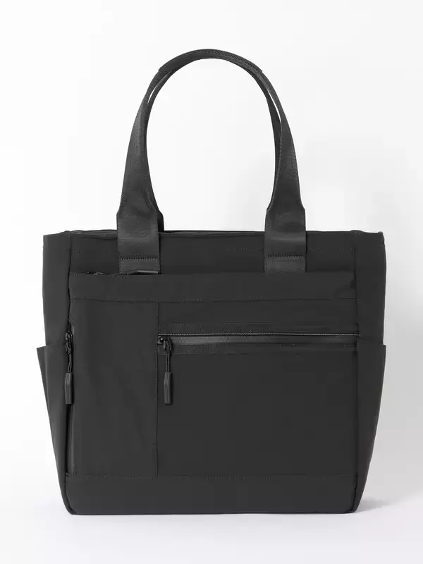 「16カ所のポケットで仕事・ジム・旅行をこれ1つにシューズ収納も備えた高機能「マルチパーパストートバッグ」発売」の画像