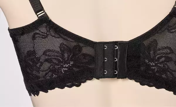 「累計販売数100万枚突破*のモモフルから、おりもの用吸水ショーツとセットで使う「デイリーブラ luxury」新発売！春のフェムケア衣替えに、新生活のルーティンを変える機能性ランジェリー」の画像