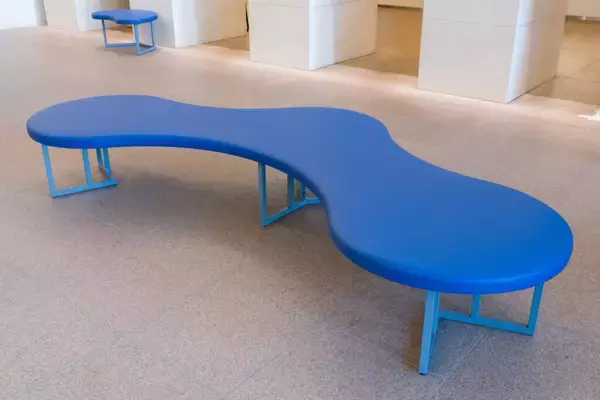 「建築デザイン学部のデザインアイデアコンペ受賞作品をもとに日本女子大学の百年館高層棟エントランスをリニューアル ー 実現に向けて卒業生で建築家の妹島和世特別招聘教授が学生を指導 ー」の画像