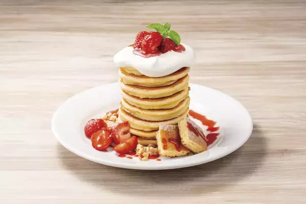 「“抹茶”と”セミフレッド“を使用したサンデーが新登場デニーズ、旬の国産いちごを贅沢に味わう「いちごデザート」第２弾2026年3月4日（水）販売開始」の画像