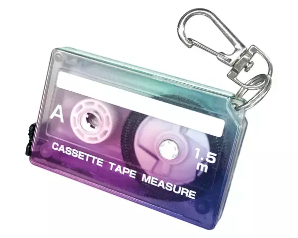 「カセットテープがメジャーに！？レトロかわいいデザインで「測る」を楽しくする『カセットテープメジャー』12月下旬発売」の画像