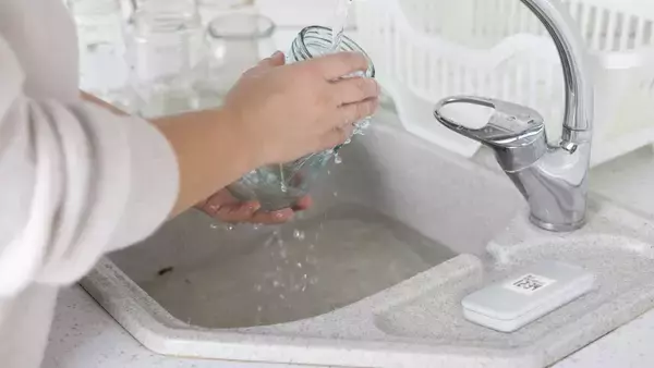 「6年ぶりのらくらくホンの最新機種、F-41Fを発表」の画像