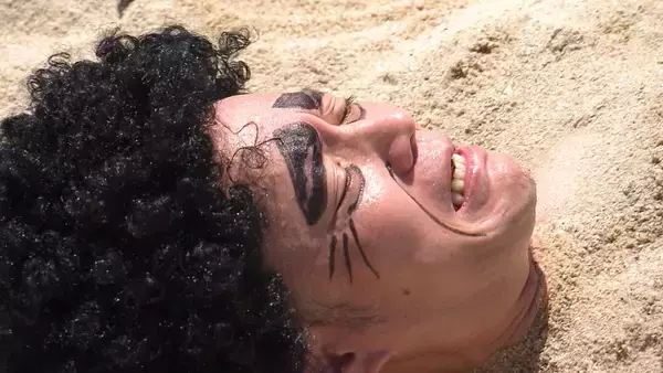 「霜降りが十三の強烈キャラ集団と３年ぶりに再会！　さよならトゥギャ山先生…ラスト撮影会」の画像