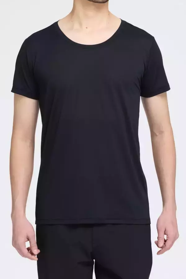 「-5℃以上の遮熱効果を持つ「iCOOLインナー」&速乾性2倍以上の「iDRYインナー」を発売〜厳しい日本の夏に、選べる機能性インナー〜」の画像