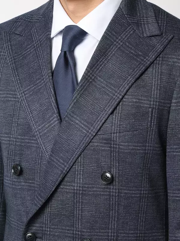 「着心地はルームウエア級、見た目はフォーマルのようなきちんと感ジャージーなのにウール見えする究極の「伸びるスーツ」を発売」の画像