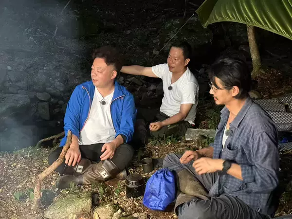 「【ゲストダイアン】ダイアンの「冠ゲスト番組」いよいよスタート！初回はMC東出昌大と野営を満喫！大自然の恵みにスーを差し上げます！」の画像