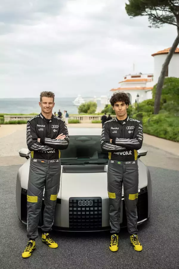 「AUDI AG CEOデルナー：「Audi Nuvolariは、アウディにおける技術的刷新を体現したモデルです」」の画像