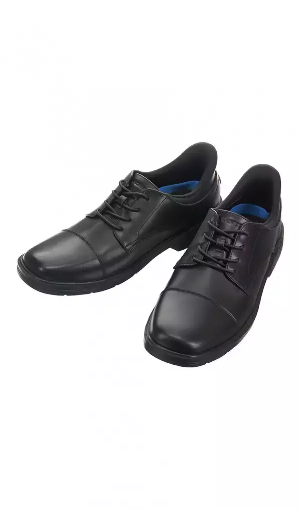 「立ったままでもスッと履けるスケッチャーズ「スリップ・インズ」と協業洋服の青山限定ビジネスモデルからストレートチップが新登場！」の画像