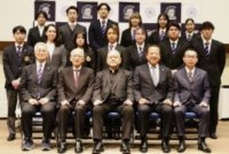 ◆ワールドユニバーシティゲームズ優勝の山口選手らを表彰◆ 関西大学が第34回大島鎌吉スポーツ文化賞授与式を開催 【日時】3月11日（水）13時～ 【場所】千里山キャンパス第２学舎BIGホール