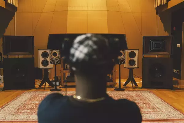 「世界的音楽アワード受賞のヒップホップアーティストKnxwledgeの音楽制作の裏側と日本滞在の様子に迫るドキュメンタリーフィルムを公開」の画像