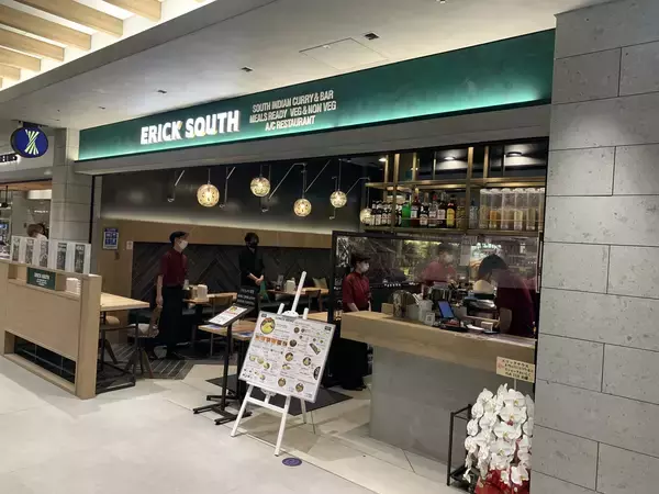 「デニーズ初！「チキンビリヤニ」や混ぜて楽しむ「D’sミールススタイル」など本格メニュー計6品が期間限定で初登場！　　南インド料理の名店「エリックサウス」稲田氏監修メニュー5月20日(水)より販売」の画像