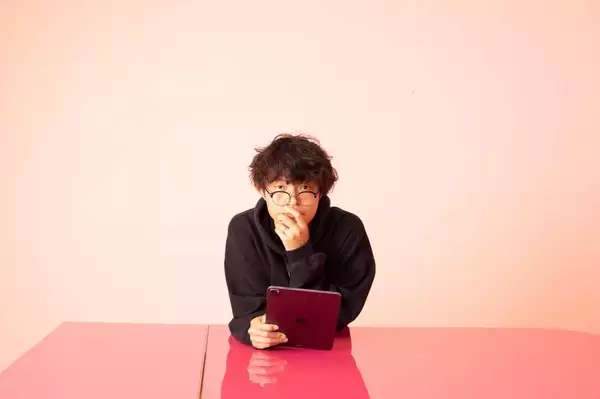 「「書くだけで人生が変わる」は本当か？YouTube460万回再生のメソッドを凝縮した『すごいジャーナリング うまくいっている人は紙に何を書いているのか？』4月7日発売」の画像