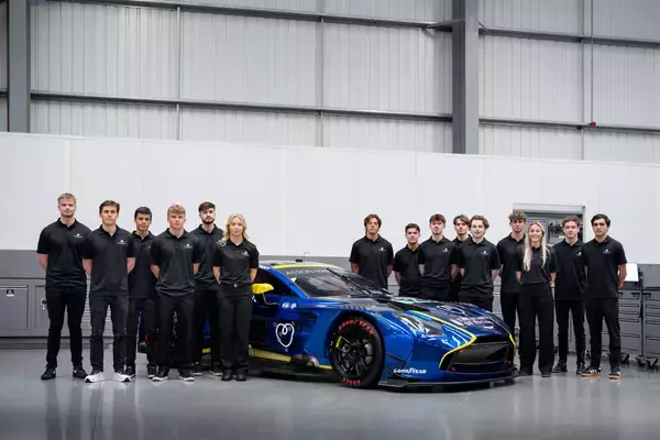 AMRドライバー・アカデミー、卒業生が活躍する中 新たな才能の発掘へ