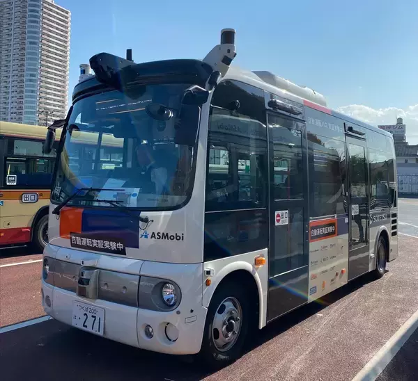 「横浜市で、自動運転におけるローカル5Gと路側インフラを活用した自動運転走行支援および無線リソース最適化による車内遠隔監視の実証を開始」の画像