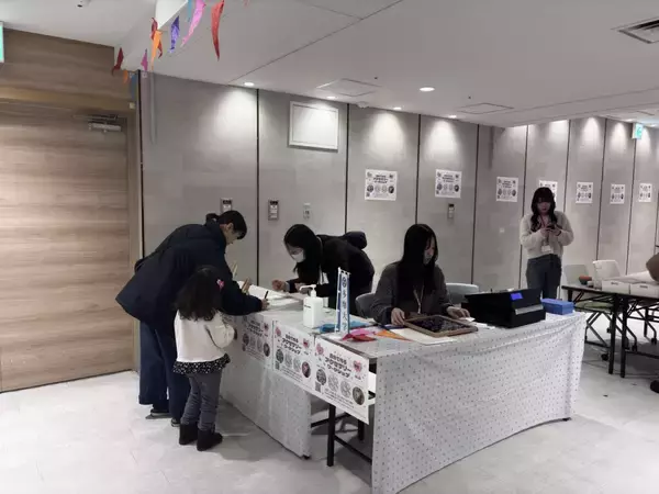 多摩大学グローバルスタディーズ学部 今村康子ゼミが企画・運営する「自分で作るアクセサリーワークショップ～Make A Good Day For You ～」を藤沢市の商業施設「ODAKYU湘南GATE」で開催