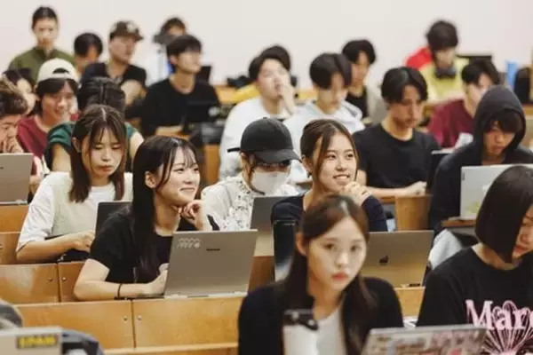 「【武蔵野大学】起業家・広告業界のプロがアントレプレナーシップ学部で「自己起点の生き方」をテーマに特別授業を実施 　学生が自己成長と挑戦のヒントを得る場として、価値観や経験を共有する機会を提供」の画像