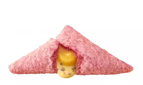 「"三角チョコパイの季節"到来！秋の味覚さつまいもとキャラメルを楽しめる、ザクザク・サクサク食感のパイ「三角チョコパイ おいもとキャラメル」新登場！10月9日(水)から期間限定販売！」の画像