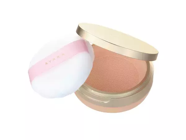 「ちふれグループのトータルエイジングケア＊1ブランド「AYAKA」よりライトメーキャップクリームとルースパウダーを新発売」の画像