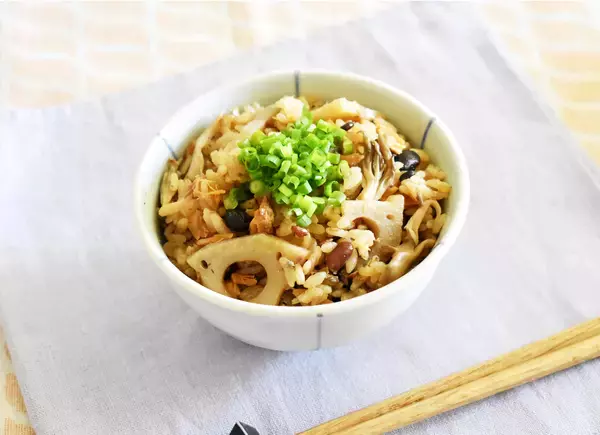 「大さじ1杯で気軽に“ゆる薬膳”　毎日のご飯で自分を労わる『薬膳雑穀涼やかブレンド』を９月1日（火）新発売」の画像
