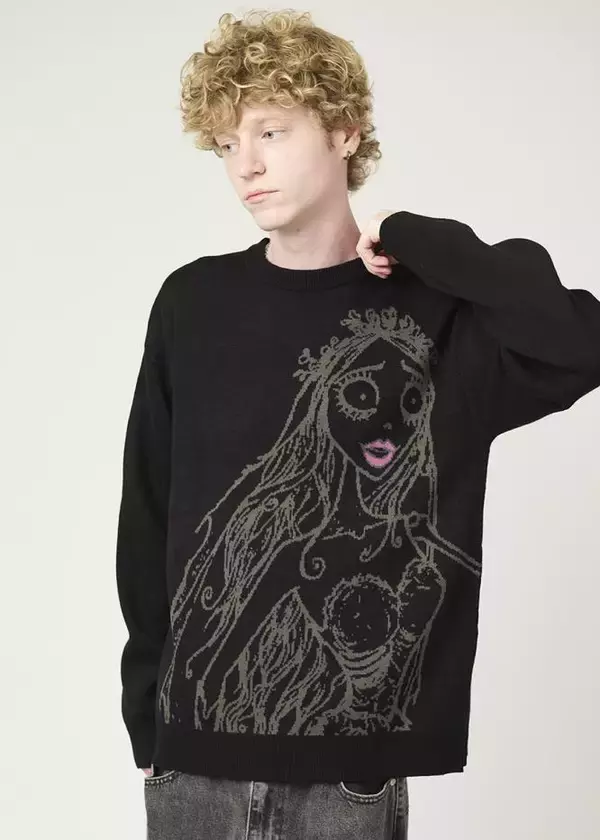 「『ティム・バートンのコープスブライド』とグラニフがコラボレーション！ダークでロマンティックな作品からスウェットやブルゾン、バッグなど11アイテムが登場」の画像