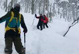 「青森大学が八甲田山中の新湯エリアを舞台にした観光ツアー「八甲田新湯スノーシュープライベートツアー」を開発、学生がガイドを担当 ― 雄大な自然の中でブナに囲まれた温泉やスノーシューを楽しむ」の画像1