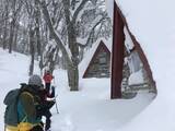「青森大学が八甲田山中の新湯エリアを舞台にした観光ツアー「八甲田新湯スノーシュープライベートツアー」を開発、学生がガイドを担当 ― 雄大な自然の中でブナに囲まれた温泉やスノーシューを楽しむ」の画像3
