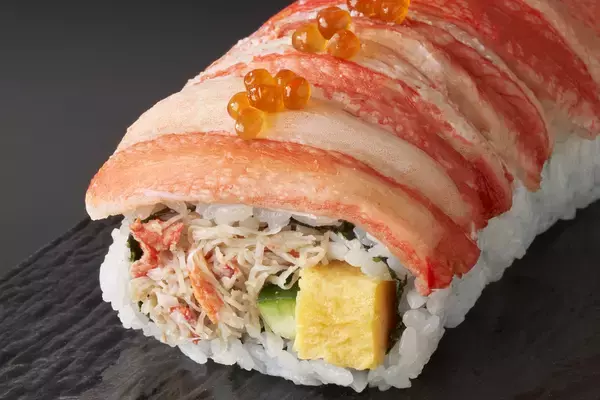 「節分の多様な楽しみ方に対応し、すべてのアイテムにハーフサイズをご用意日本各地の旨い魚を使用した『日本名海産恵方巻』などアピタ・ピアゴと鮮魚専門店「魚優(うおゆう)」の恵方巻、予約受付開始」の画像