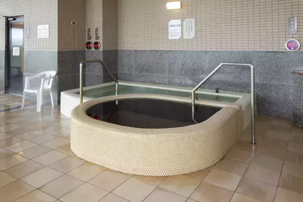 「とんでんが運営する「湯けむりの丘 つきさむ温泉」が『第２０回ニフティ温泉　年間ランキング２０２５』にて北海道総合第３位＆北海道口コミ部門第１位を受賞！」の画像