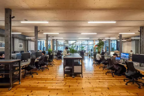 「北海道初※1、省エネルギー設計のみで実現したNearly ZEBオフィス竣工～環境性能の向上と地域資源の活用を両立、北海道産トドマツを構造材に採用した寒冷地モデル～」の画像