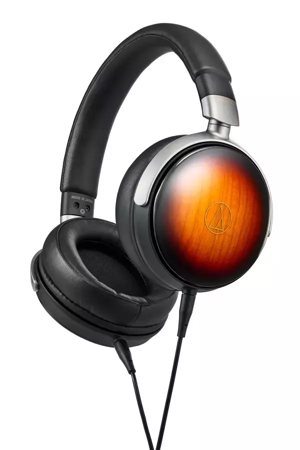 「国内名門ギターメーカー・フジゲン社による職人技が光るウッドヘッドホンを数量限定で発売」の画像