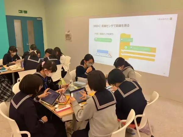 「日本女子大学附属中学校が1月に「さくラボ SAKU_lab」を開設 ― グループワークや発表等に活用できるアクティブラーニングスペース」の画像