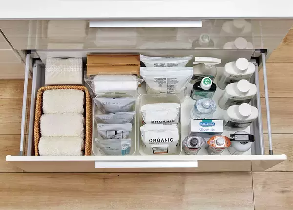 「【LIXIL：洗面空間の収納に関する調査】約7割が収納に不満！「ドライヤーの置き場がない」など洗面空間での“収納迷子”の実態が明らかに」の画像