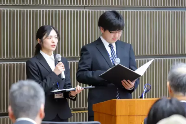 「創立60周年記念特別講演会― 未来へつなぐ、確かな一歩。「個の繁栄」から「公共の幸い」をつくりだす商学へ ―」の画像