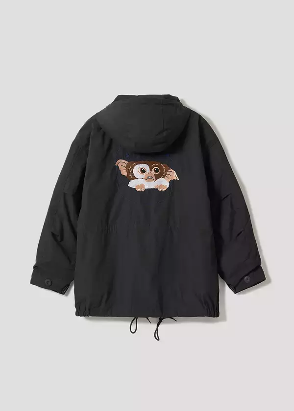 「映画『グレムリン』との最新コラボレーションアイテムがこのホリデーシーズンに登場！アパレルから雑貨まで全19アイテムを2025年12月23日に発売」の画像