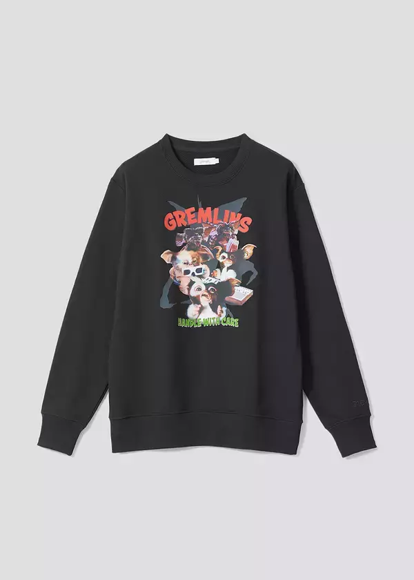 「映画『グレムリン』との最新コラボレーションアイテムがこのホリデーシーズンに登場！アパレルから雑貨まで全19アイテムを2025年12月23日に発売」の画像