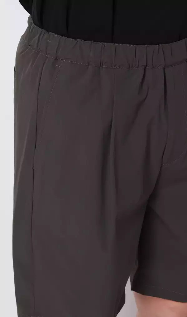 「洋服の青山『初』、夏の新たな正装として「ハーフパンツ」を提案！スーツのプロが企画したビジネスでも安心なデザイン」の画像
