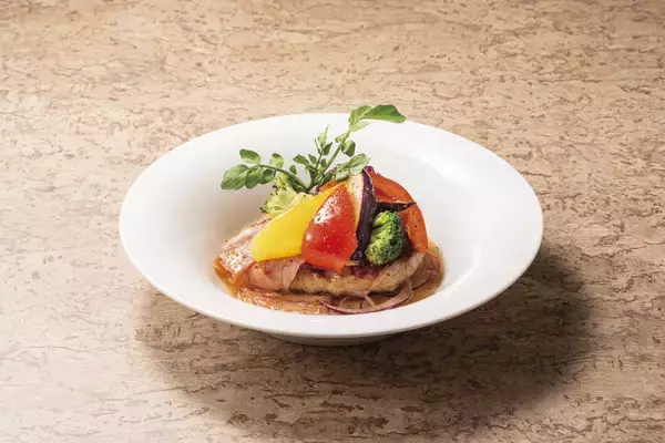 「世界各国の味わいをハンバーグで楽しむ“パスポートのいらない食の世界旅行”デニーズ「春の彩りハンバーグフェア」2026年3月4日（水）スタート」の画像