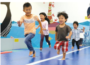 ボーネルンドが、屋内外のあそび環境を設計プロデュース　熊谷市子育て支援・保健拠点施設「くまキッズ」が4月1日オープン