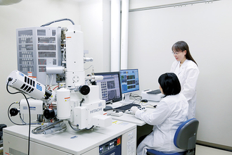 日本女子大学理学部が京都産業大学タンパク質動態研究所と電子顕微鏡施設等の相互利用及び教育研究交流に関する覚書を締結 ― 教育研究活動での連携・協力を促進し学術研究と人材育成のさらなる発展を目指す ―