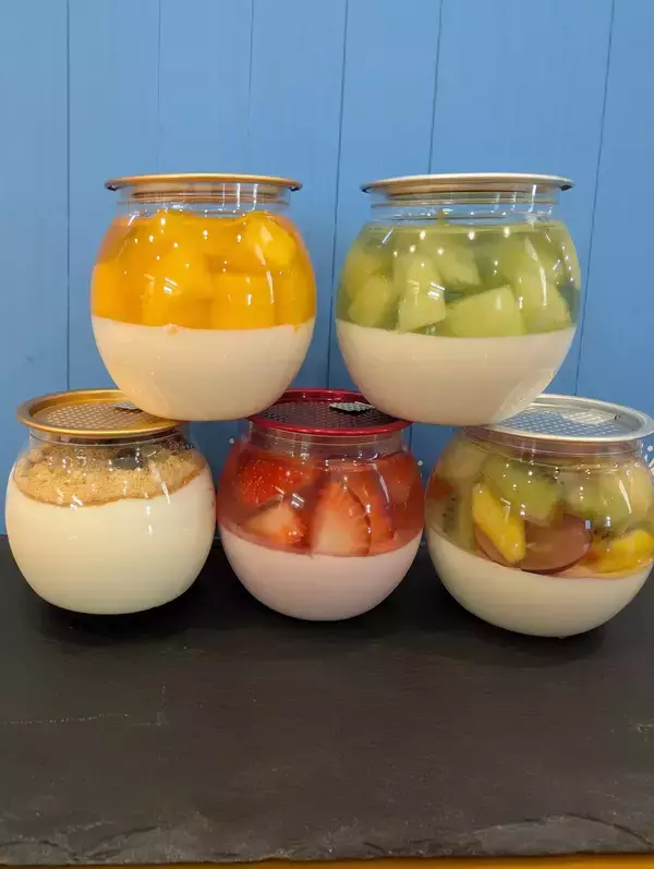 「那須千本松牧場が約120本のカラフル傘で梅雨を彩る期間限定イベント「千本松アンブレラウォーク」を初開催」の画像