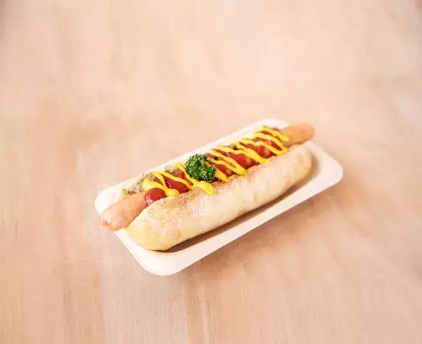 「那須千本松牧場が約120本のカラフル傘で梅雨を彩る期間限定イベント「千本松アンブレラウォーク」を初開催」の画像