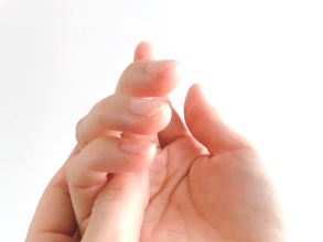 大正健康ナビ、1/21新着情報「メノポハンドとは。更年期の手指のこわばりや痛み、その対策で十分？」公開！