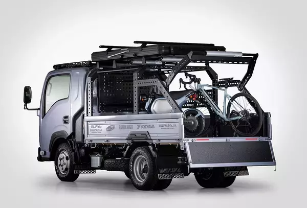 「大阪オートメッセ2026にいすゞA&Sブースにて共同出展～“トラック×小型EV・eBike”で「もっと奥へ、遊びも仕事も」新たな冒険スタイルを提案～」の画像